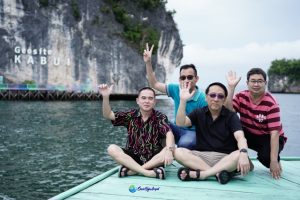Paket Tour Wisata 2 Hari 1 Malam di Raja Ampat HARGA TERJANGKAU