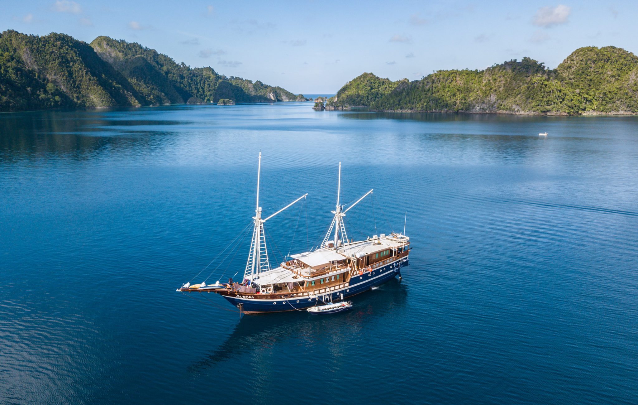 Tlp/Wa 0811436545 Sewa Rental Kapal Phinisi Raja Ampat Terpercaya