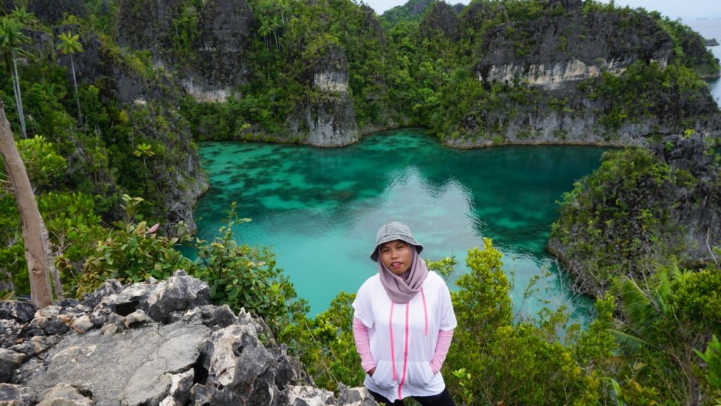telaga bintang raja ampat papua