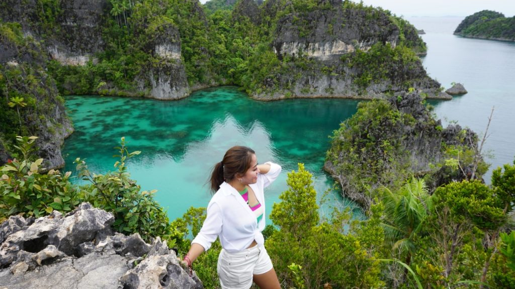 paket tour wisata raja ampat papua trip 1 hari 2 3 4 5 malam paling terpercaya harga biaya wayag peiynemo misool (124)