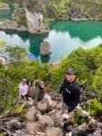 Paket tour 7 hari liburan Raja Ampat terunggul Jelajahi semua spot terbaik, Wayag, Piaynemo, dan keindahan bawah laut.