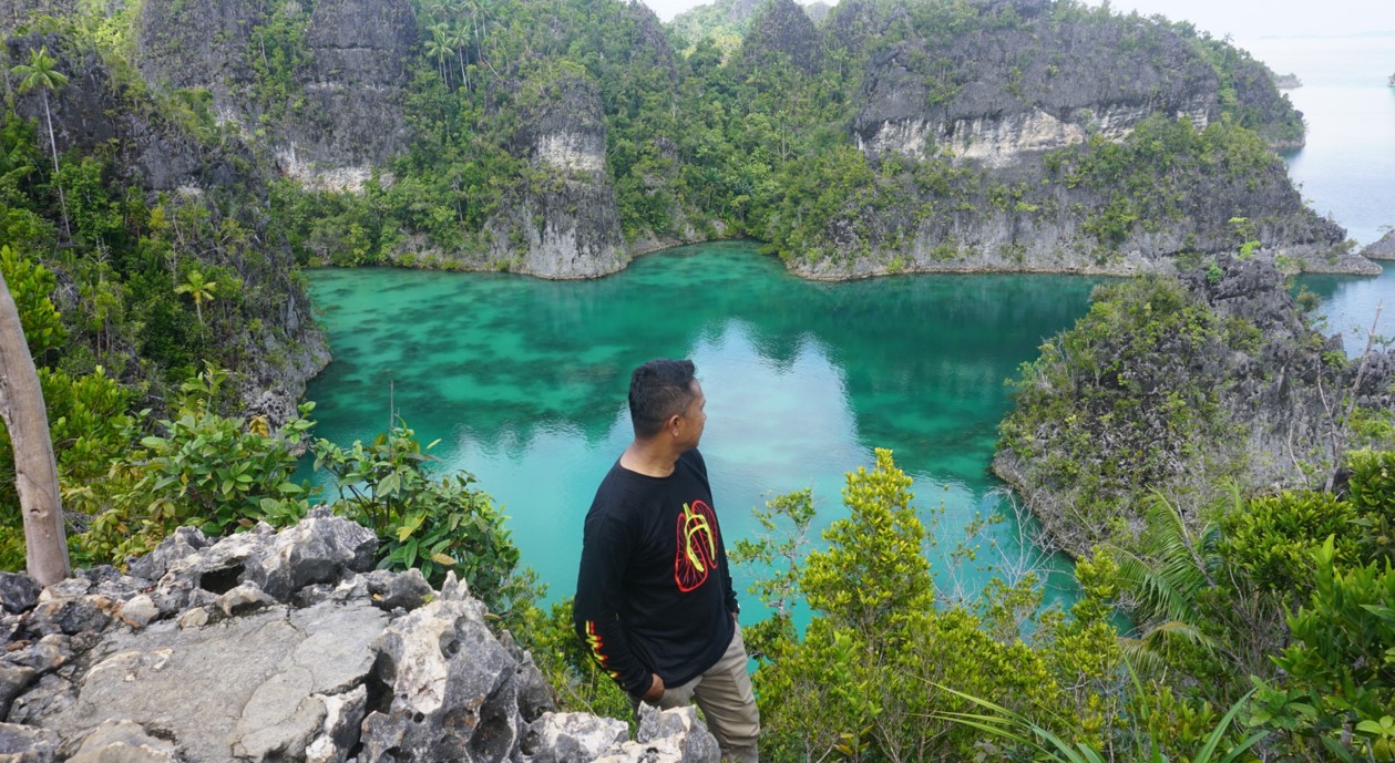 Telaga Bintang Destinasi Wisata Populer di Raja Ampat