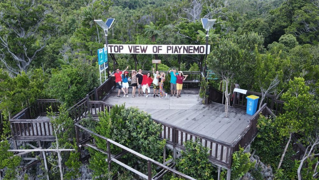 tour 1 hari raja ampat one day trip start sorong