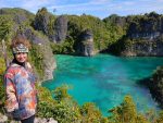 Paket tour 6 hari 5 malam Raja Ampat