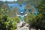 Paket tour 4 hari 3 malam Raja Ampat terjangkau dari Bali. Pengalaman memuaskan.