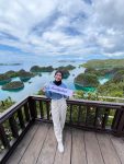 Paket tour 7 hari 6 malam Raja Ampat private trip Liburan eksklusif dengan privasi terjaga. Jelajahi keindahan Raja Ampat sesuka Anda.