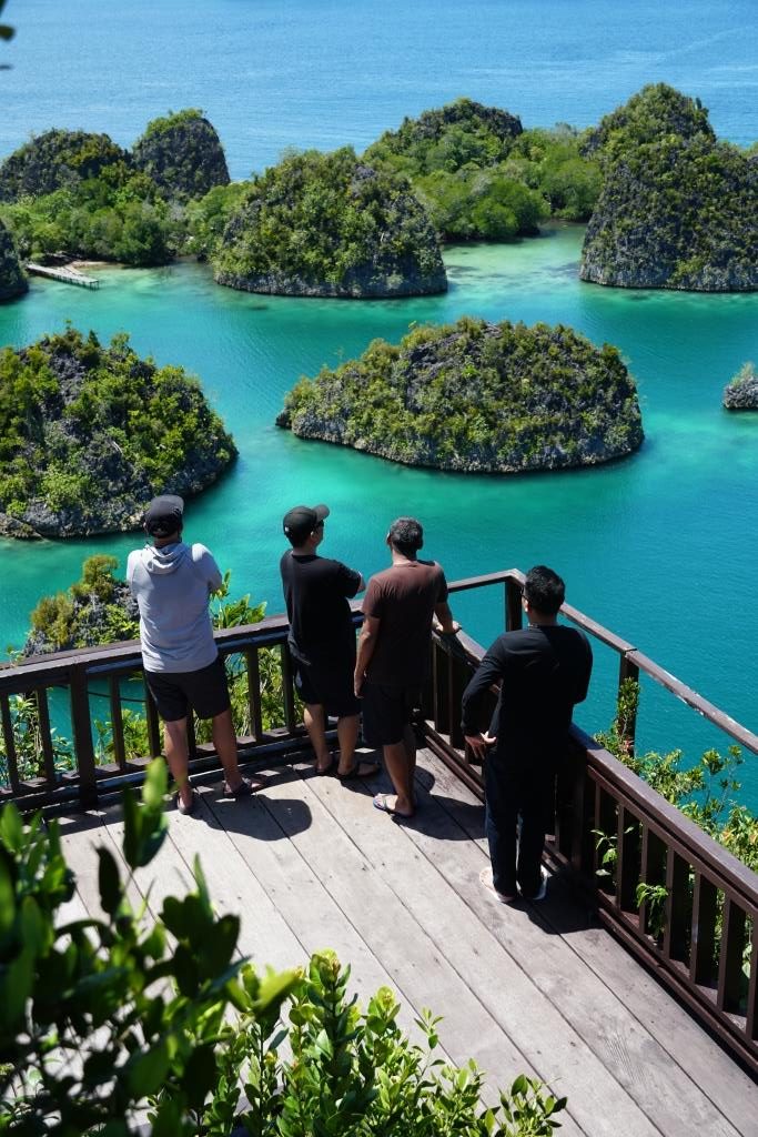Paket Wisata Raja Ampat 1 Hari Piaynemo Start Sorong Terpercaya by Oasis (40)