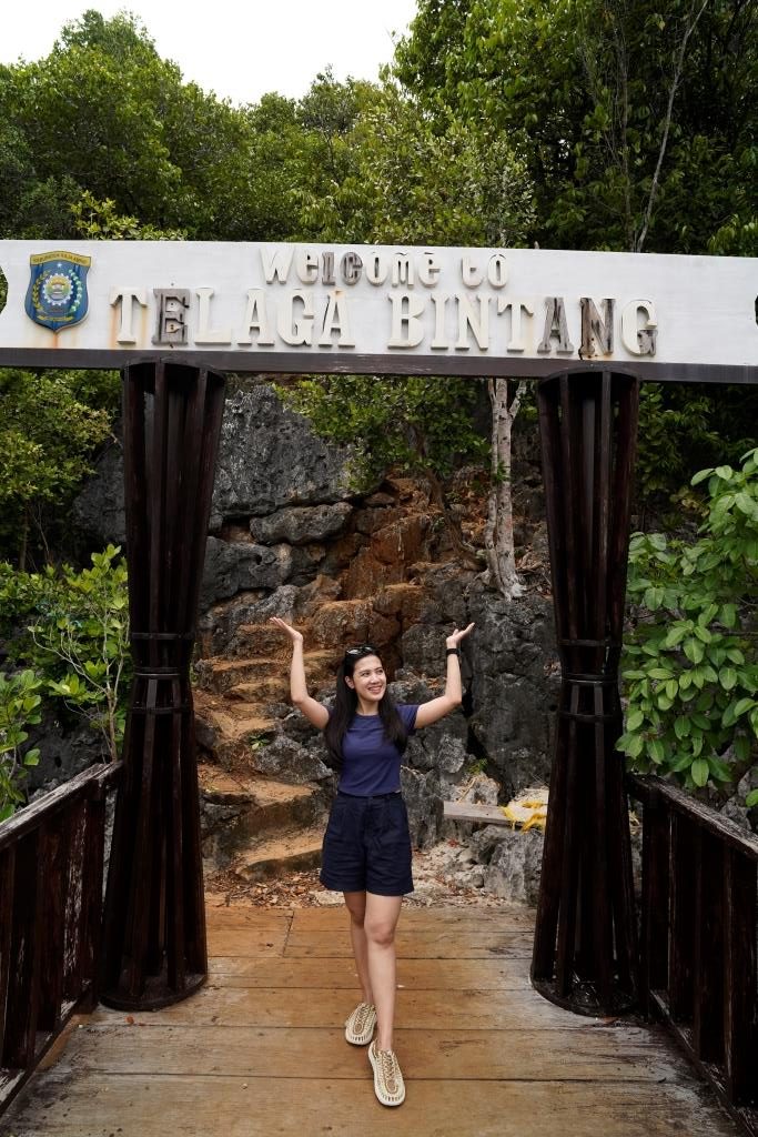 Paket tour 3 hari 2 malam Raja Ampat terbaik. Pilihan utama untuk liburan. Pelayanan prima, staf profesional.