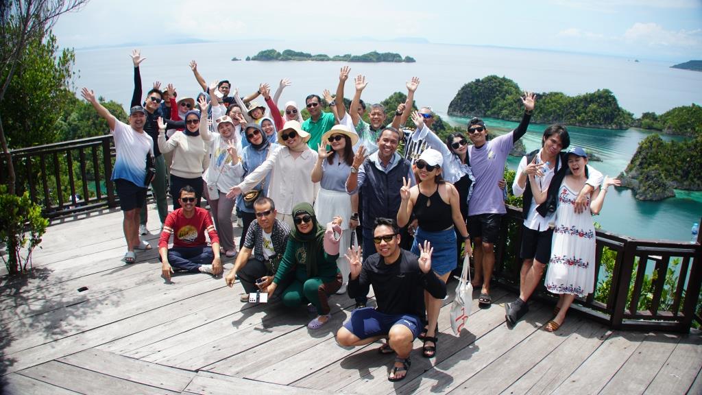 Private Tour Raja Ampat 3 Hari 2 Malam Piaynemo