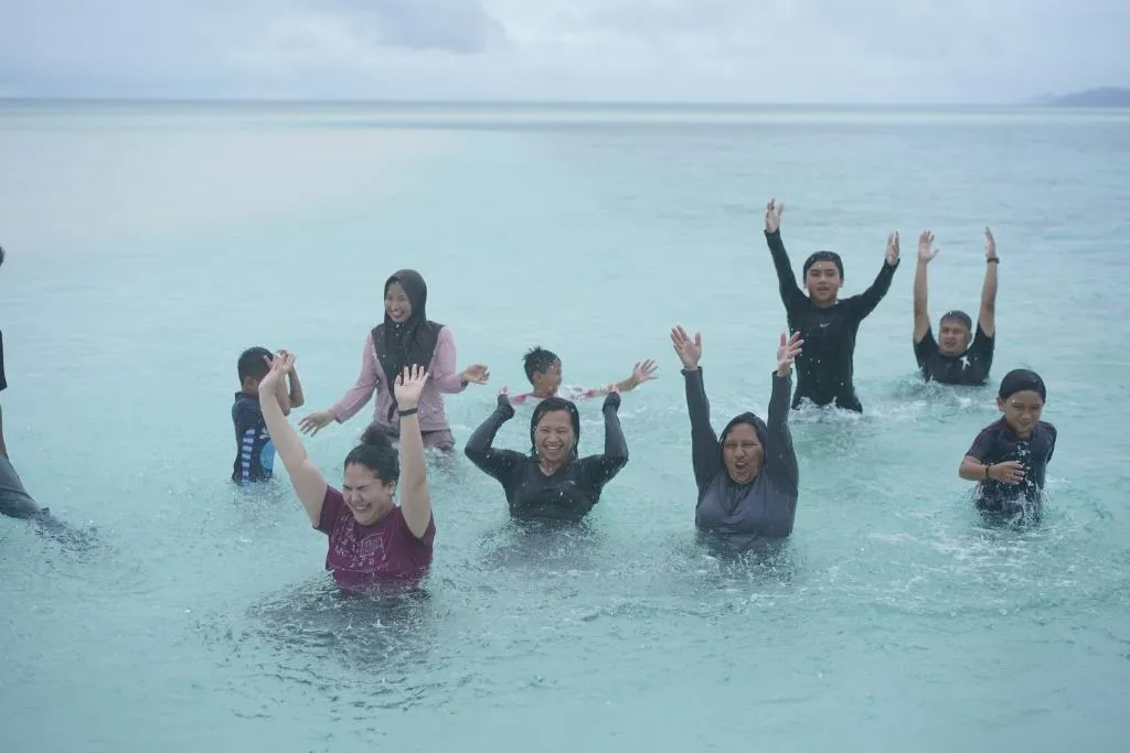 Cari paket tour Raja Ampat 4 hari ekonomis? Kunjungi Kalibiru dan Yenbuba. Harga bersahabat. Lihat penawarannya!