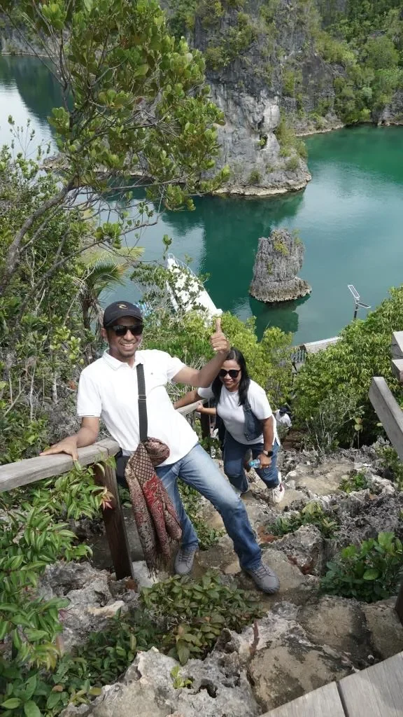 Paket tour 2 hari Raja Ampat penawaran terbatas. Jangan lewatkan promo spesial kami. Paket terbaik dengan fasilitas lengkap.