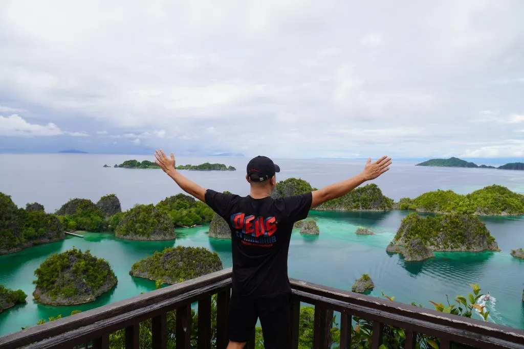 Paket Tour 5 Hari 4 malam Raja Ampat Terjangkau