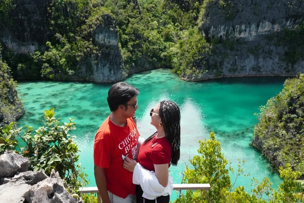 Paket Tour Wisata Raja Ampat Papua Piaynemo Wayag Misool 1 Hari One Day Trip Sehari 2 3 4 5 6 7 Malam start sorong jakarta surabaya bali terbaru by inayah (231)