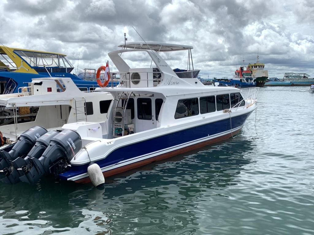 Azure Sewa Rental Kapal Raja Ampat by Oasis